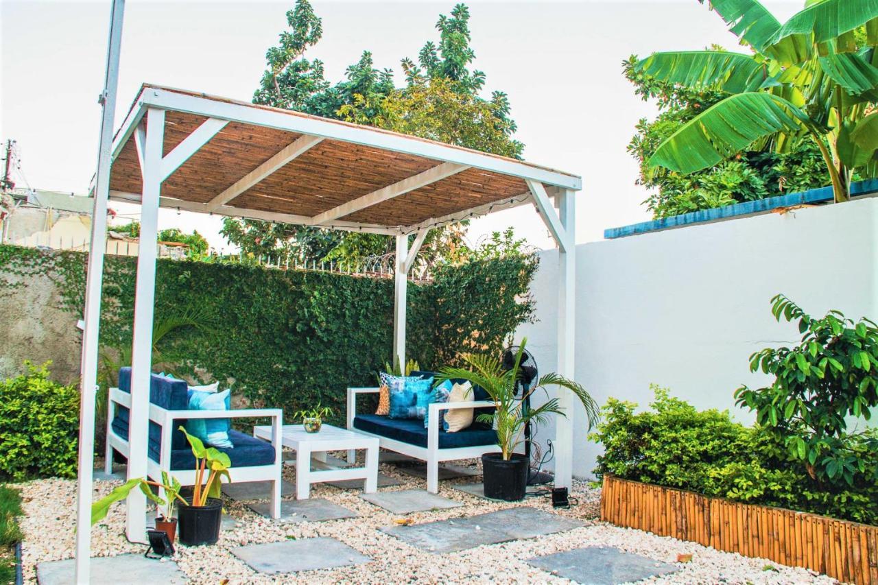 Eventuality B&B New Kingston Buitenkant foto