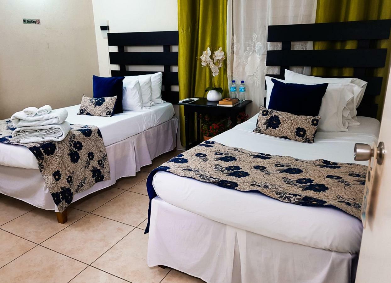 Eventuality B&B New Kingston Buitenkant foto