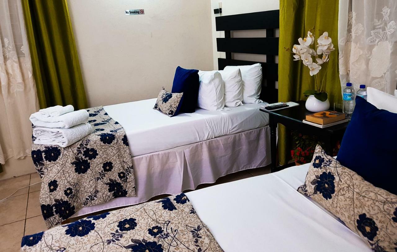 Eventuality B&B New Kingston Buitenkant foto