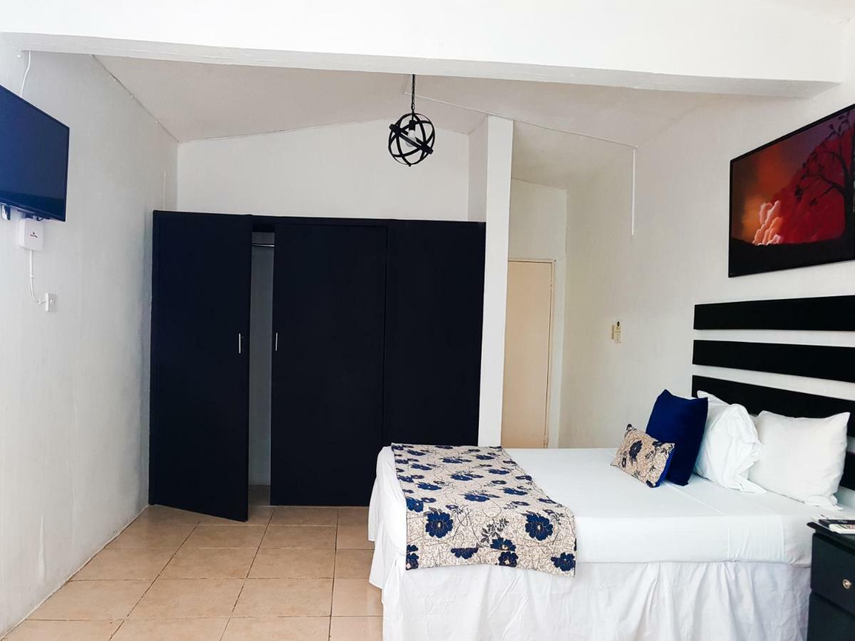 Eventuality B&B New Kingston Buitenkant foto